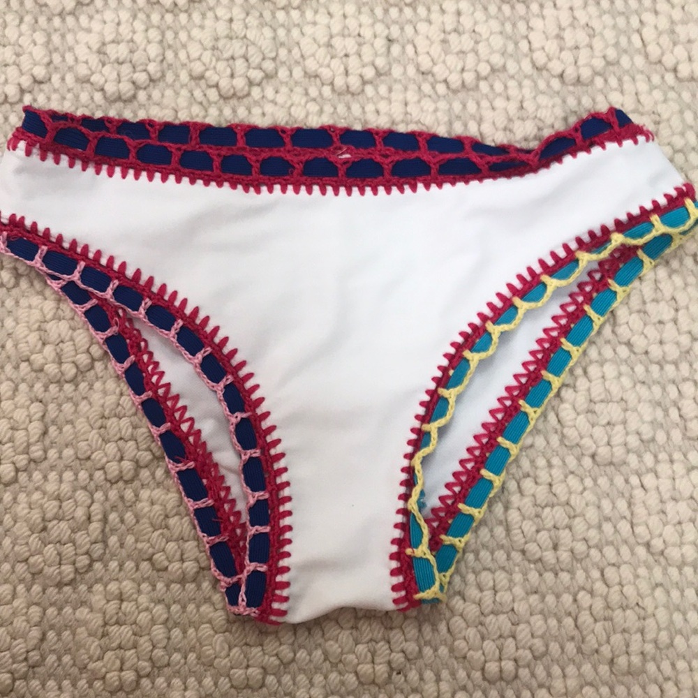 Bikini bottoms